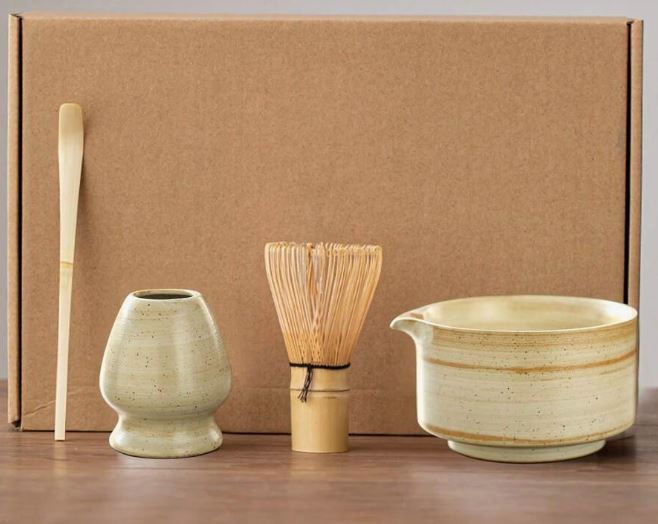 Ceramic Matcha Tea Set: 4-Piece Kit with Bowl, Bamboo Whisk, Scoop & Holder